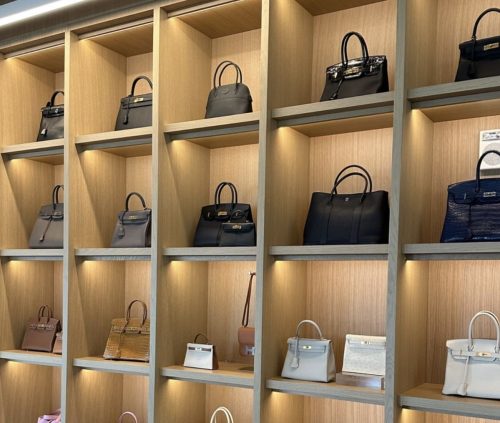 6933a5db83e66aa75f7aa1a7e0b32261